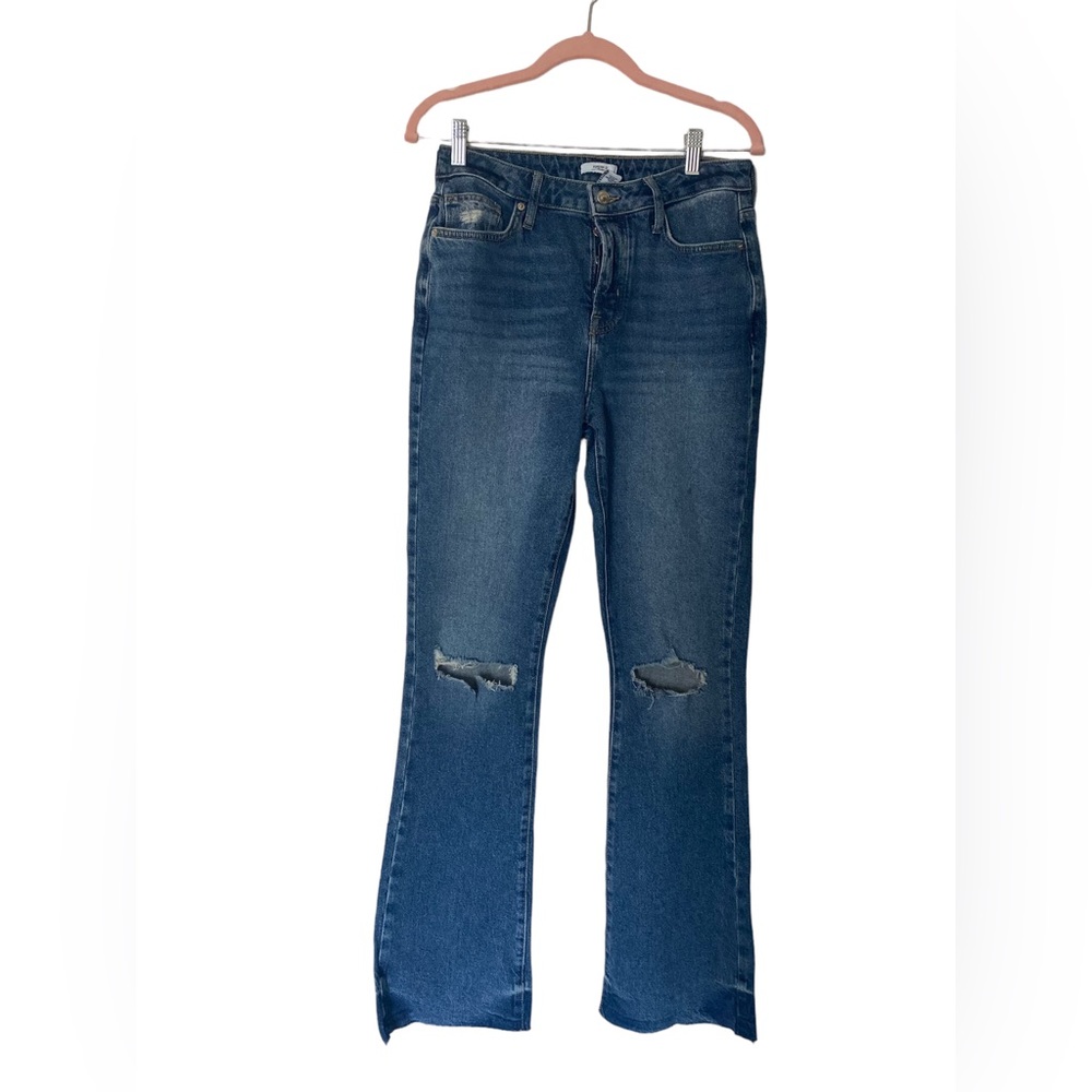Forever 21 Distressed Flare jeans. Size 28. New with tags